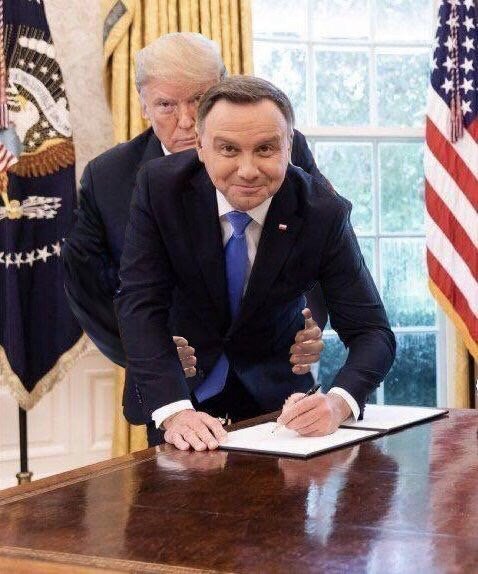 Польша вам не «Бантустан»: польские власти переругались с послом США