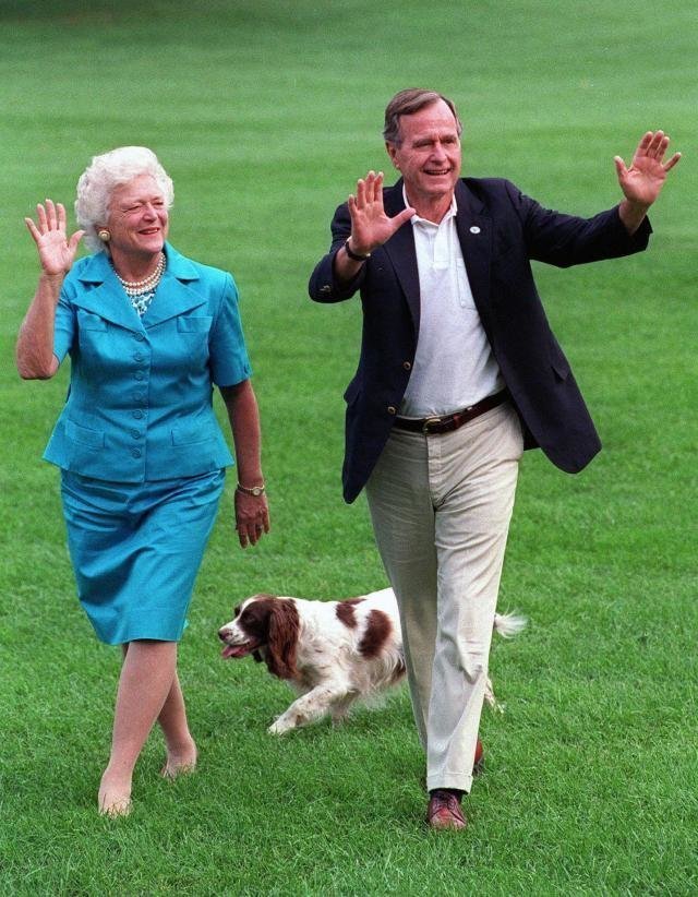 Буш-старший и его жена Барбара
