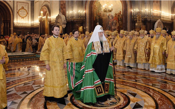 Для поездки 200 тверских чиновников на литургию патриарха в Москве арендовали электричку