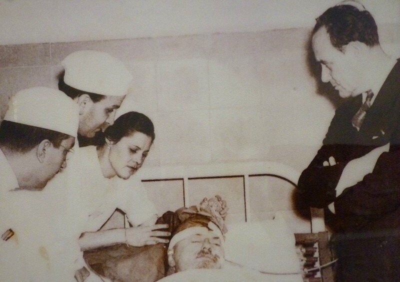 Лев Троцкий в больнице после покушения. 1940 год