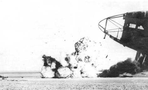 Атака британских истребителей-бомбардировщиков на французский аэродром. Сирия, июнь 1941 г.