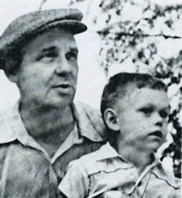 Николай Караченцов с отцом