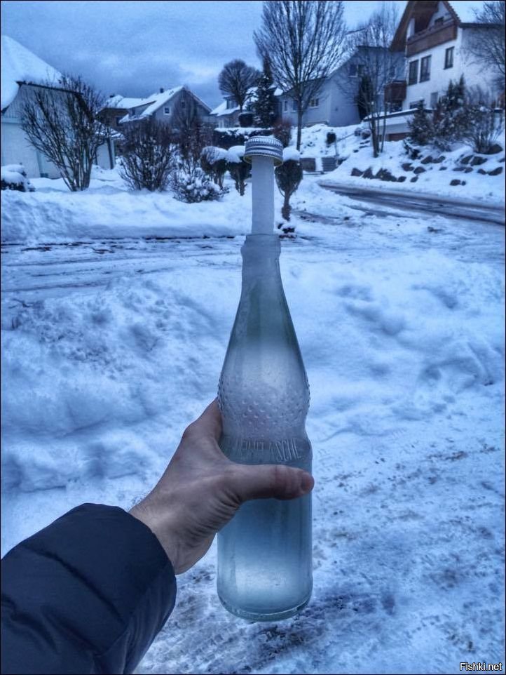 Как открыть бутылку на морозе