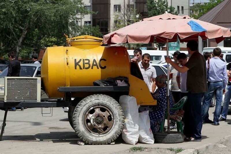  Гадости в бочках кваса