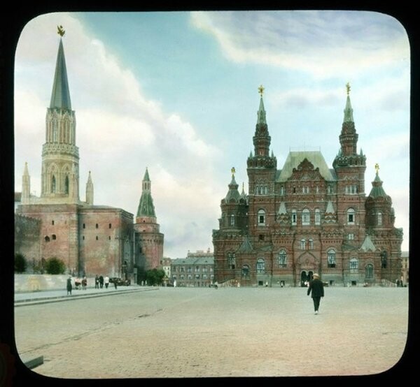 Уникальные цветные фото Москвы 1930-х годов