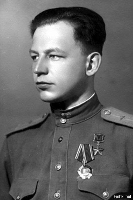 14 декабря 1923 года родился летчик бомбардировщик,Герой Советского Союза Вла...