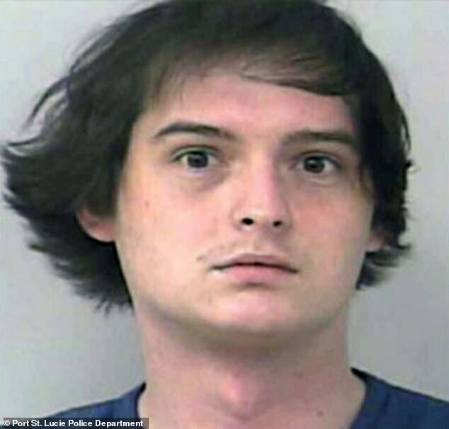 23-летнего Энтони Эндрю Галлахера арестовали за попытку оплатить заказ в Макдональдсе марихуаной