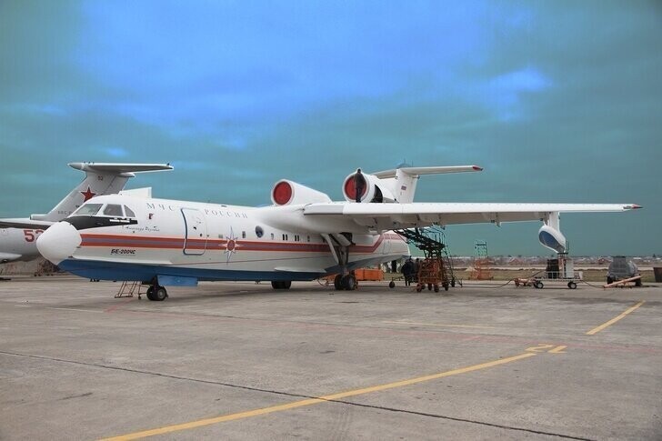 Очередной Бе-200ЧС совершил первый полет