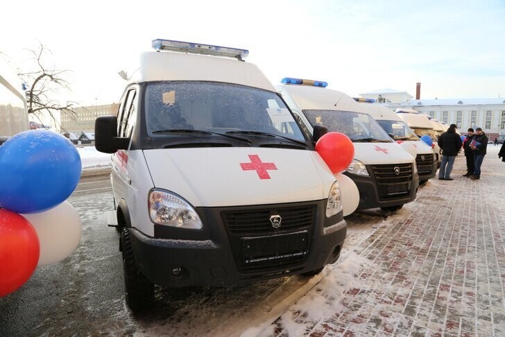 Медучреждения Орловской области и Карелии получили новые машины