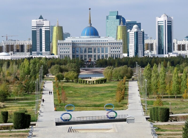 Астана-2017. Тени на Дороге Света