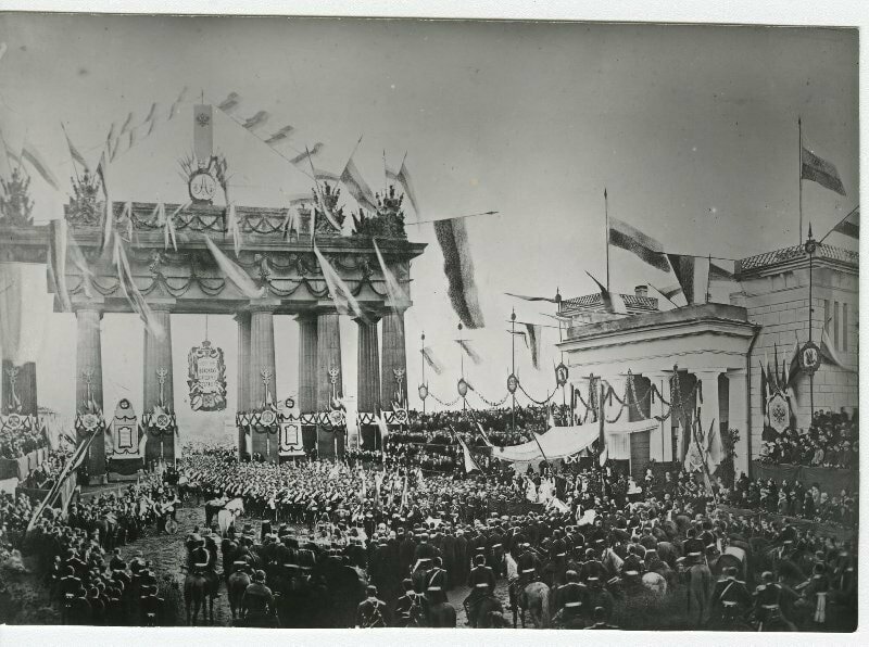 Встреча русских гвардейских войск у Московских ворот в Санкт-Петербурге после Турецкой кампании (1878)