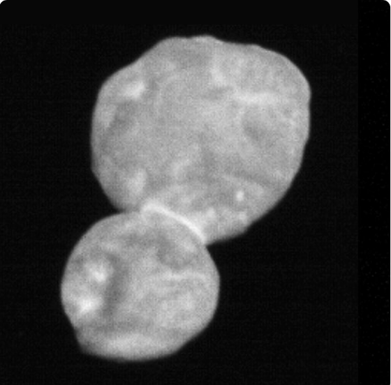 А вот и сам астероид - первая фотография Ultima Thule