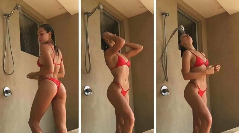 Инстаграм-модель в сексуальном купальнике оконфузилась в душе, пытаясь снять соблазнительное видео
