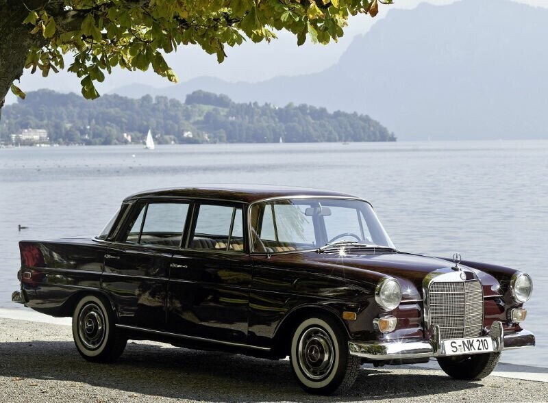 Mercedes-Benz 190 (W110)