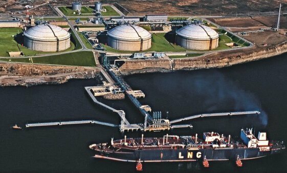 Путин ввел в строй СПГ-терминал, позволивший отказаться от транзита газа в Калининград через Литву