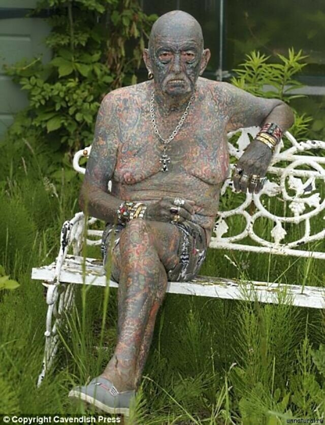 Самый татуированный в мире пожилой мужчина: Томми Уэллс