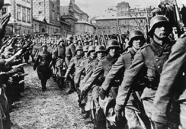 Вторая Мировая война. Приблизительное число погибших — 72 млн.
