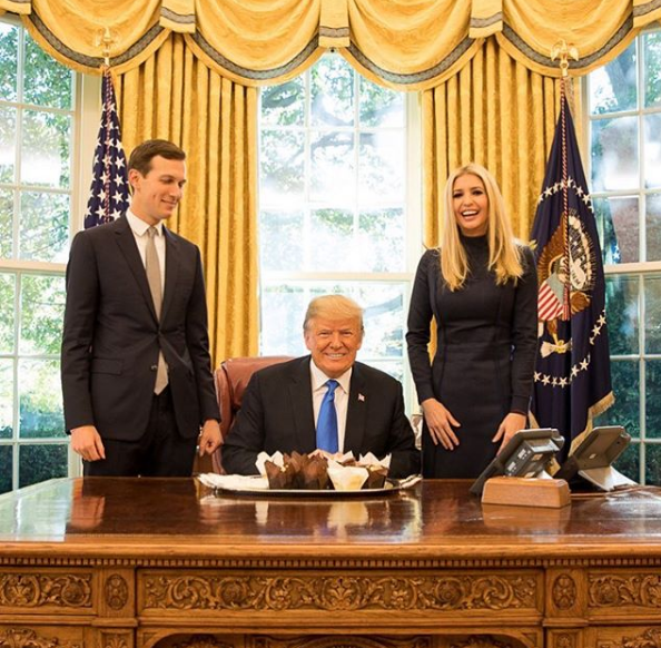 На контрасте с отцом: Какой пост может занять Иванка Трамп в ближайшем будущем?