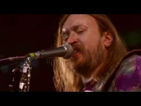 Любо гражданская оборона. Болванка в танк ударила гражданская оборона. Летов болванка в танк. В броню ударила болванка. Любо братцы любо гроб.