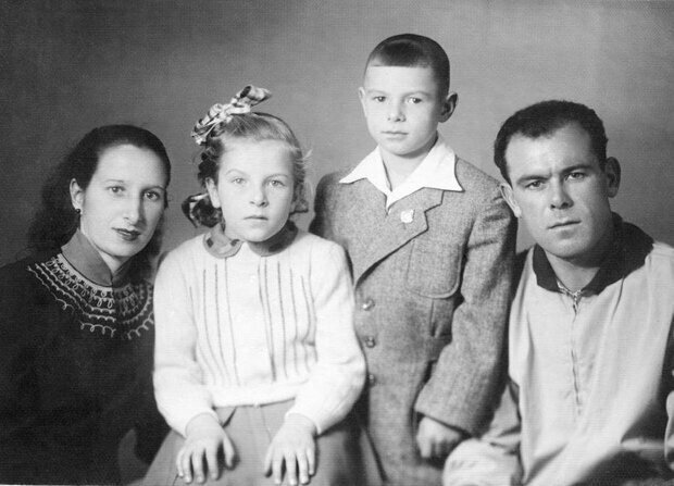14 января 1948 года родился Валерий Борисович Харламов