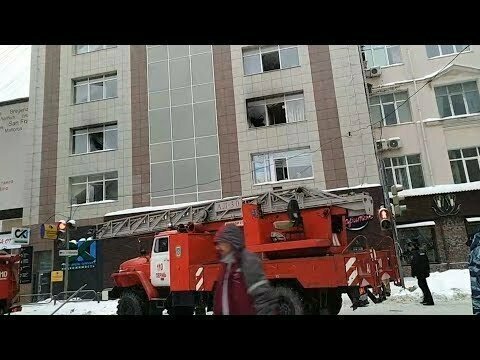 В Перми произошел пожар в бизнес-центре на Монастырской 