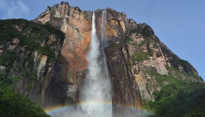 Самый высокий в мире водопад Анхель.