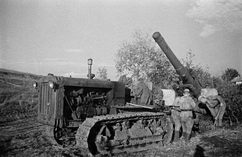 Рассказы об оружии. Трактор С-65 «Сталинец»