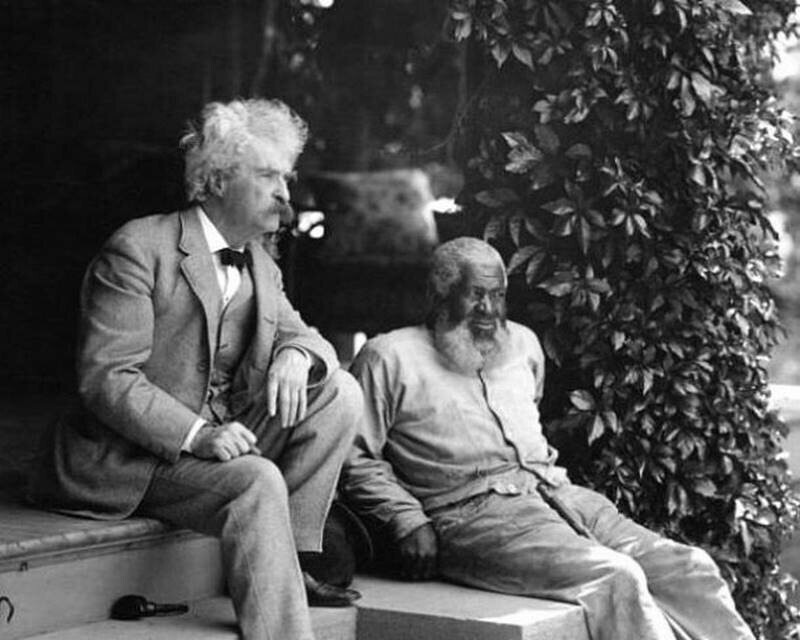 Всемирно известный писатель Марк Твен с другом