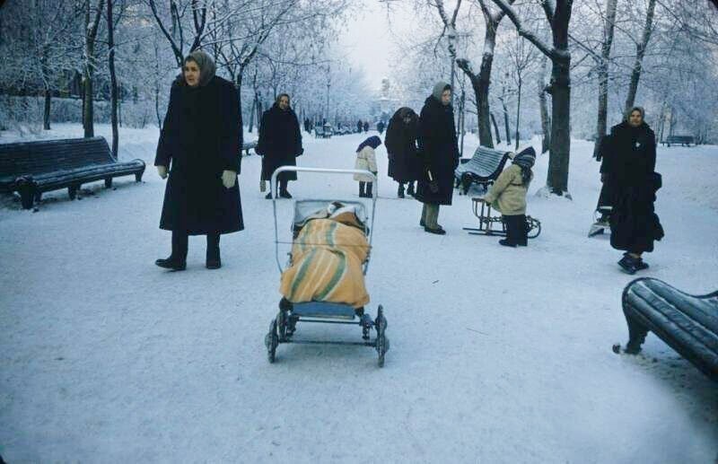 Чистопрудный бульвар, вторая половина 1950-х годов.