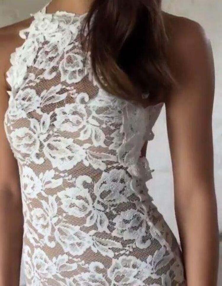 Это платье от австралийского бренда Grace Loves Lace, занимающегося пошивом свадебных платьев, является одним из самых популярных в Pinterest