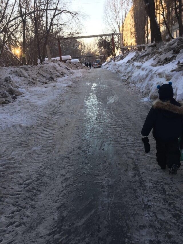 Саратовские чиновники отчитались об уборке снега, который расчистили местные жители