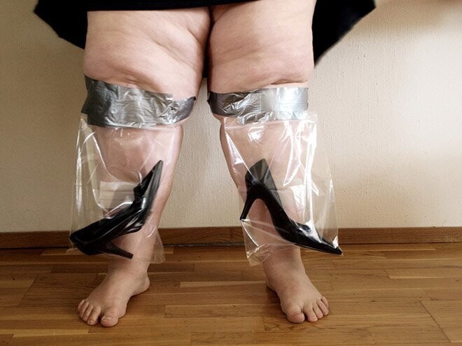 "Нелегко найти и сложно забыть": финский фотограф снимает автопортреты, которые нельзя развидеть