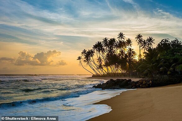 5. Шри-Ланка. На снимке - пляж Виджая на южном побережье острова