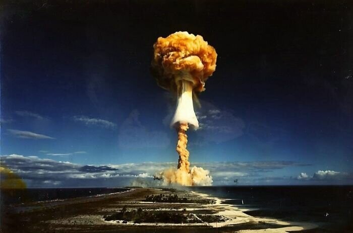 5. Ядерная война.       «Никудышное решение». Роберт Хайнлайн. 1940 г.