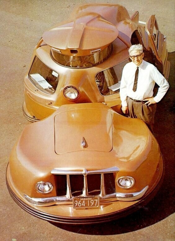 Оригинал взят у mysea в Самая безопасная машина Это прототип самого безопасного автомобиля, представленный на Всемирной ярмарке 1958 года. Двухсекционный кузов должен был гасить удар при столкновении. Sir Vival, 1958
