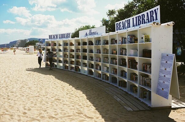 Пляжная библиотека в Албене