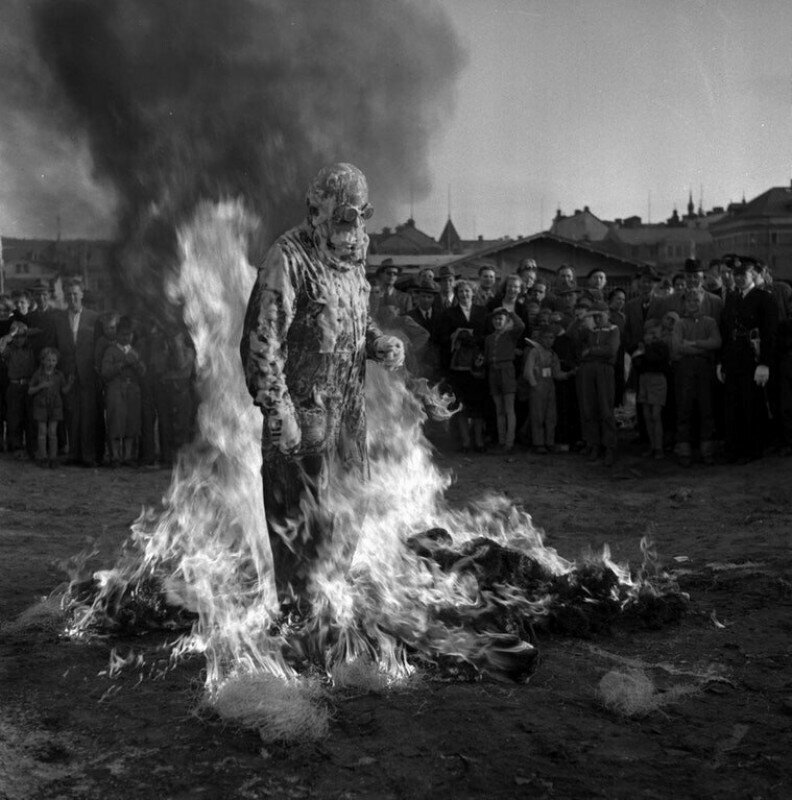 Демонстрация противопожарной пены, Сундсвалль, Швеция, 1953 год.