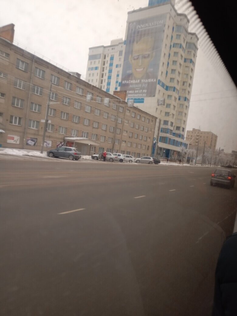 Несмотря на недовольство чиновников, жителям Смоленска нравится реклама: