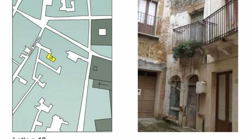 17 домов, которые Самбука на Сицилии продает за 1 евро