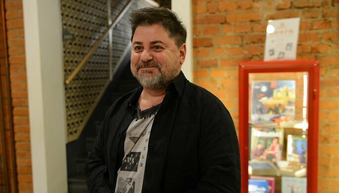Цекало экранизирует книгу о пионерах-вампирах