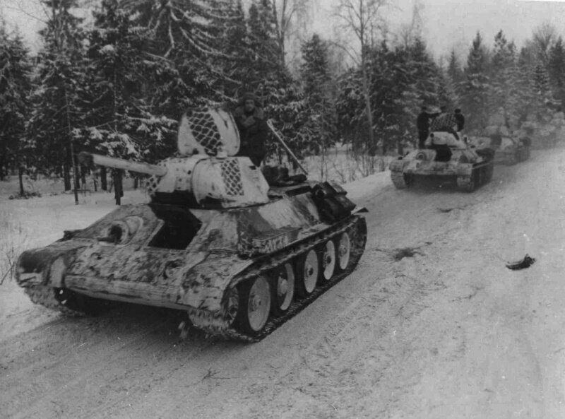 Заблуждение №2. Советские танки не имели камуфляжа.