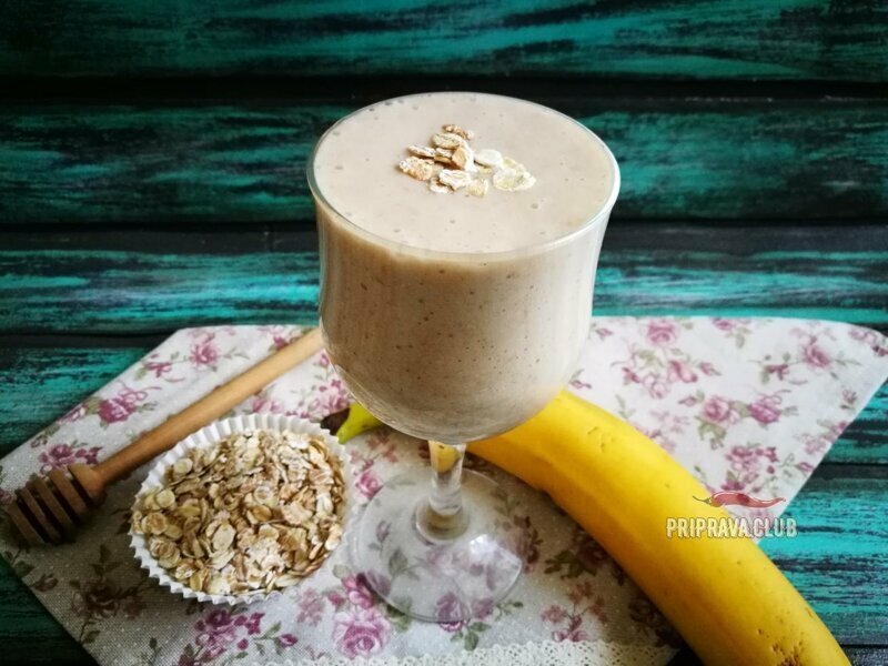 Утренний смузи с овсянкой