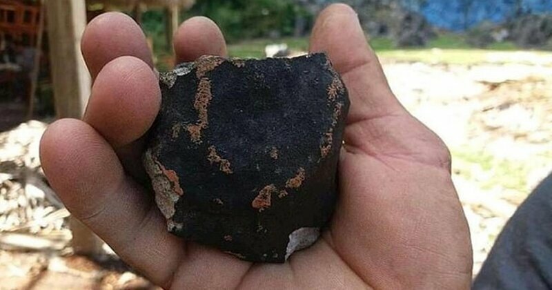 Национальная метеорологическая служба США заявила, что зафиксировала метеорит над Ки-Уэстом, штат Флорида, и его падение в западной части Кубы