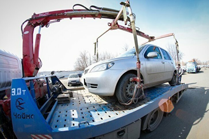 В Госдуме предложили забирать машины у водителей после совершения ДТП