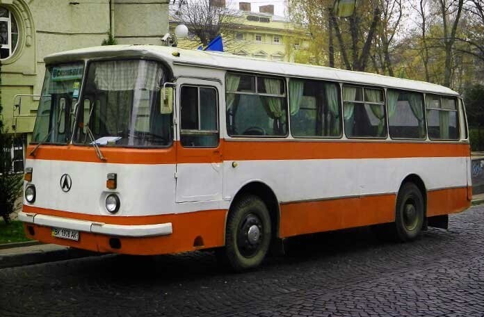  ЛАЗ-695