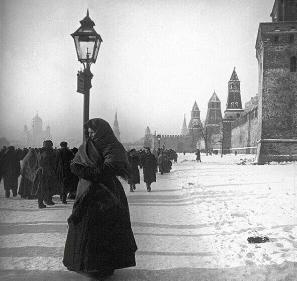 Кремлевская набережная Москвы в 1900-е