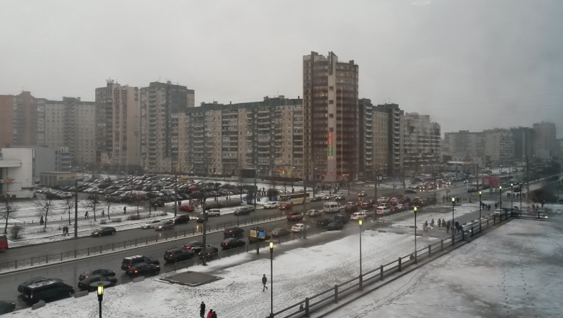 Вторник в Петербурге теплый, но гололеда следует остерегаться