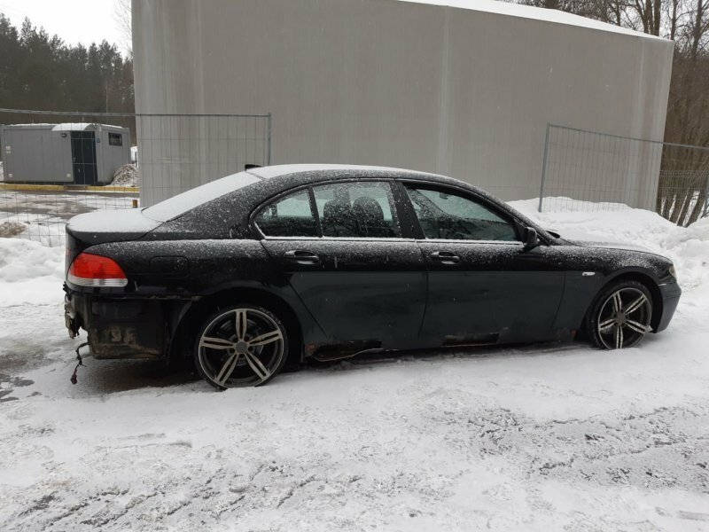 Литовские таможенники несколько часов пилили BMW из Белоруссии в поисках контрабанды