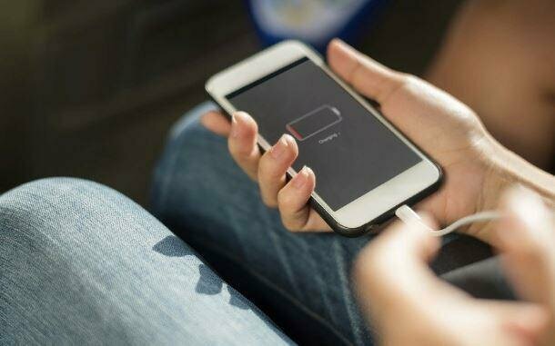 Названы 5 хитростей, гарантирующих «долгую жизнь» батареи смартфона