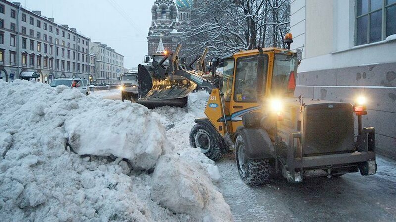 Петербуржцы выбирают новые технологии уборки снега